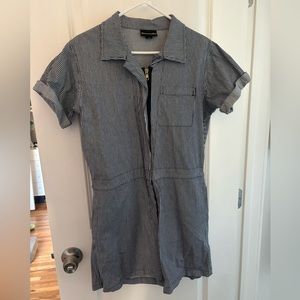 LNWOT Nooworks railroad shortalls size Large, navy blue white striped jumpsuit